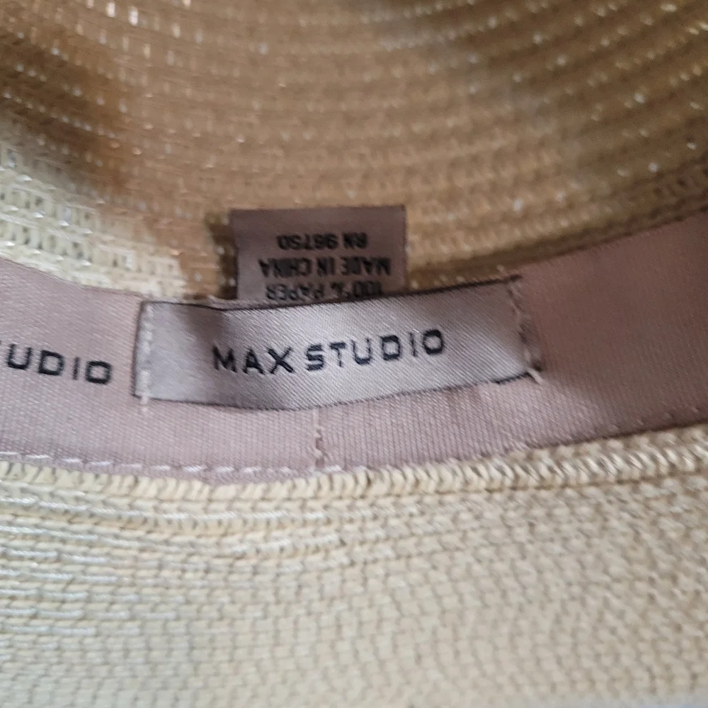 Max Studio Straw Hat New With Out Tags Vacation Beach